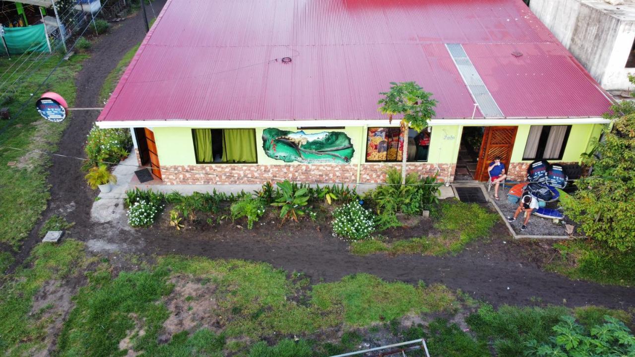 Hostel Tortuguero 7Backpackers מראה חיצוני תמונה